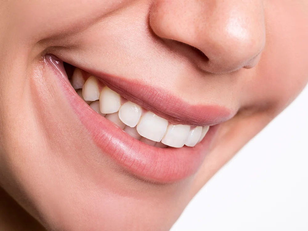 Schöne weisse Zähne